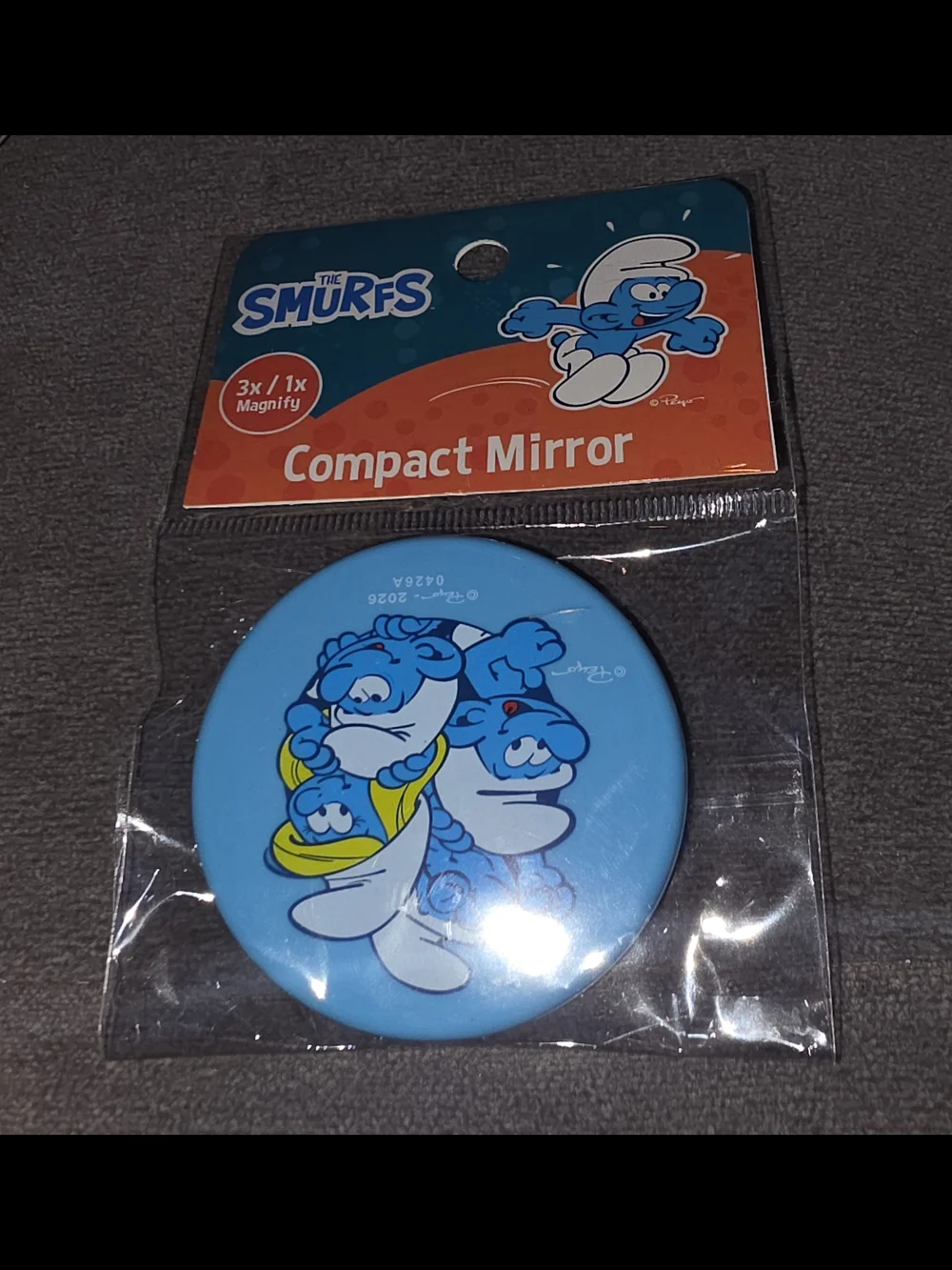 The Smurfs Compact Mirror - Magnifying BNIB